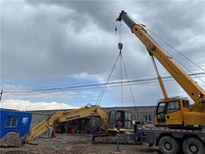 曲沃县25吨吊车的工作半径是多少？